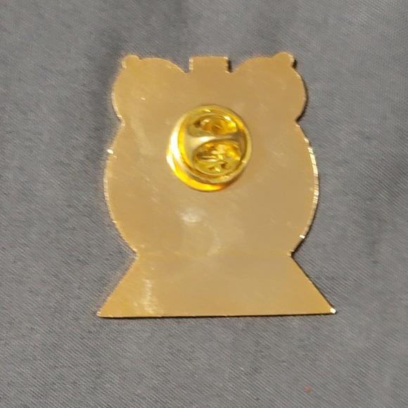 Vtg 1989 Shamrocks Finisher Timed Hare & Hound Lapel Pin - Picture 3 of 3